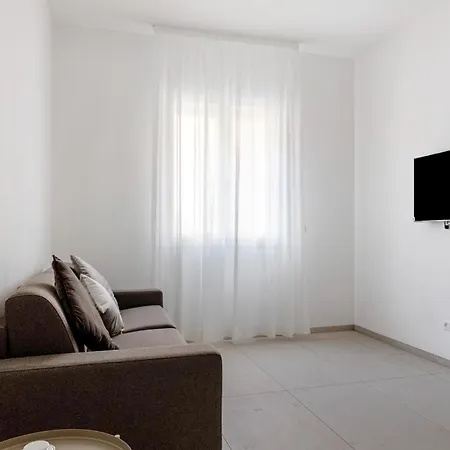 Apartamento Le Dodici Porte - Porta Galliera 2 By District *