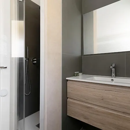 Apartamento Le Dodici Porte - Porta Galliera 2 By District