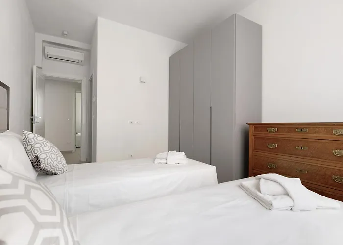 Le Dodici Porte - Porta Galliera 2 By District