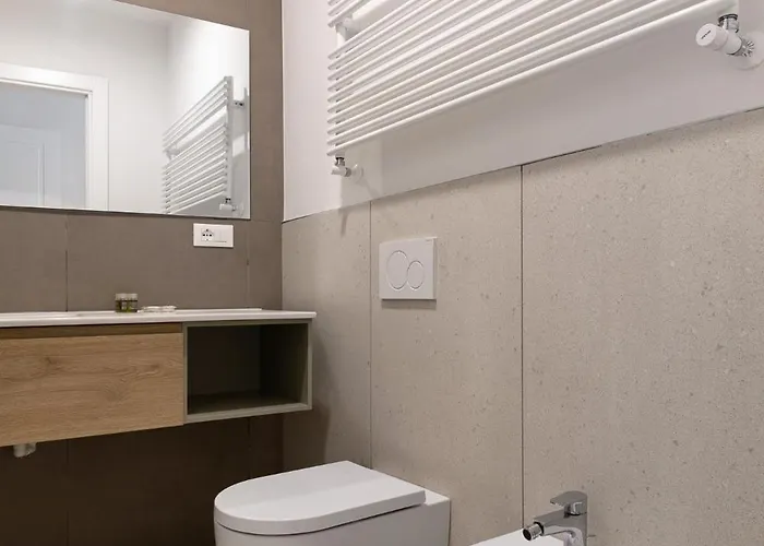 Le Dodici Porte - Porta Galliera 2 By District דירה *