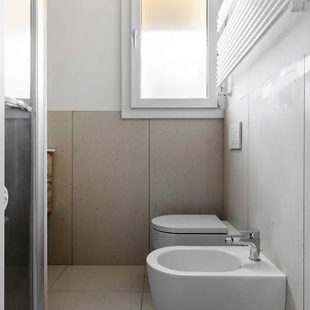 Le Dodici Porte - Porta Galliera 2 By District *